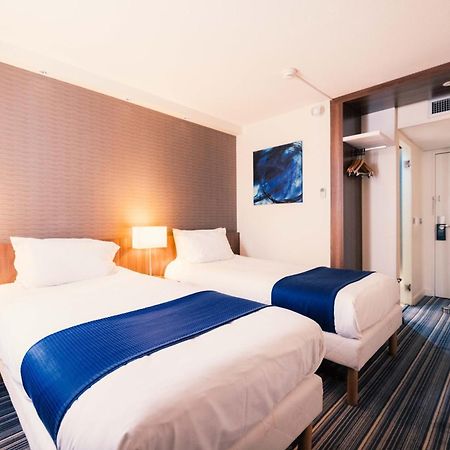 Holiday Inn Express Lille Centre By Ihg Экстерьер фото