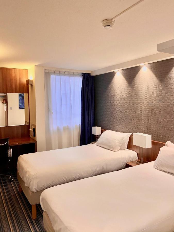 Holiday Inn Express Lille Centre By Ihg Экстерьер фото