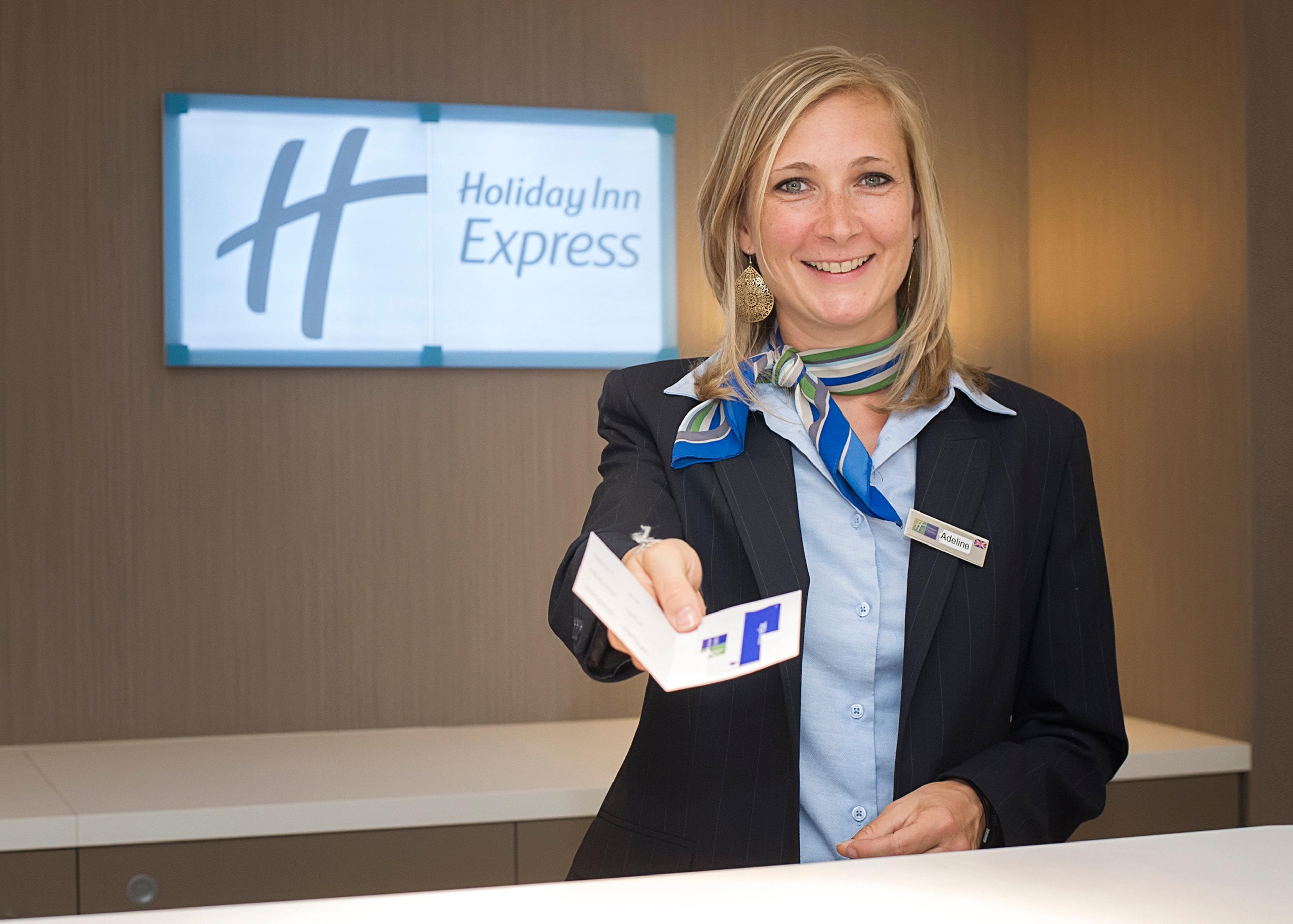 Holiday Inn Express Lille Centre By Ihg Экстерьер фото