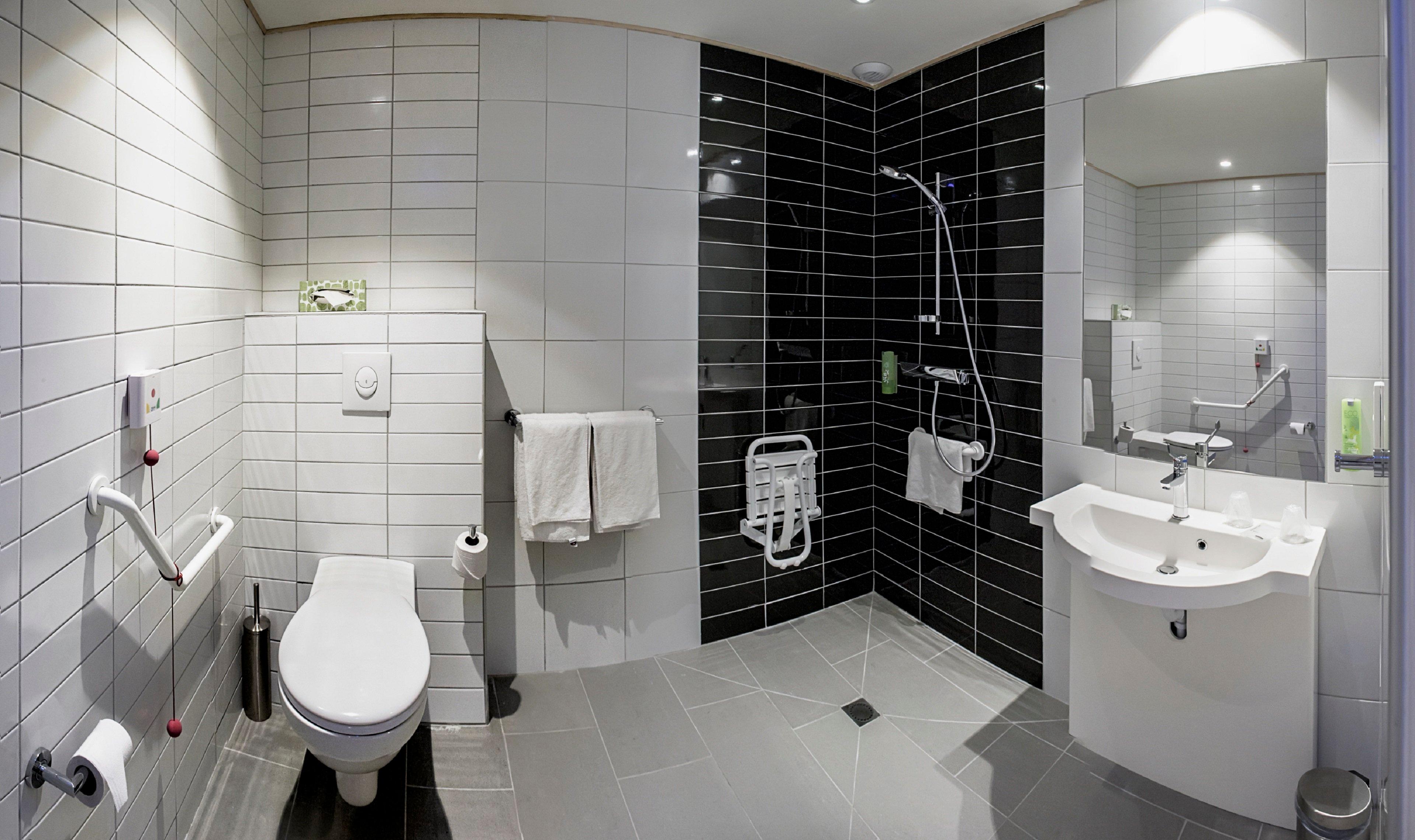 Holiday Inn Express Lille Centre By Ihg Экстерьер фото