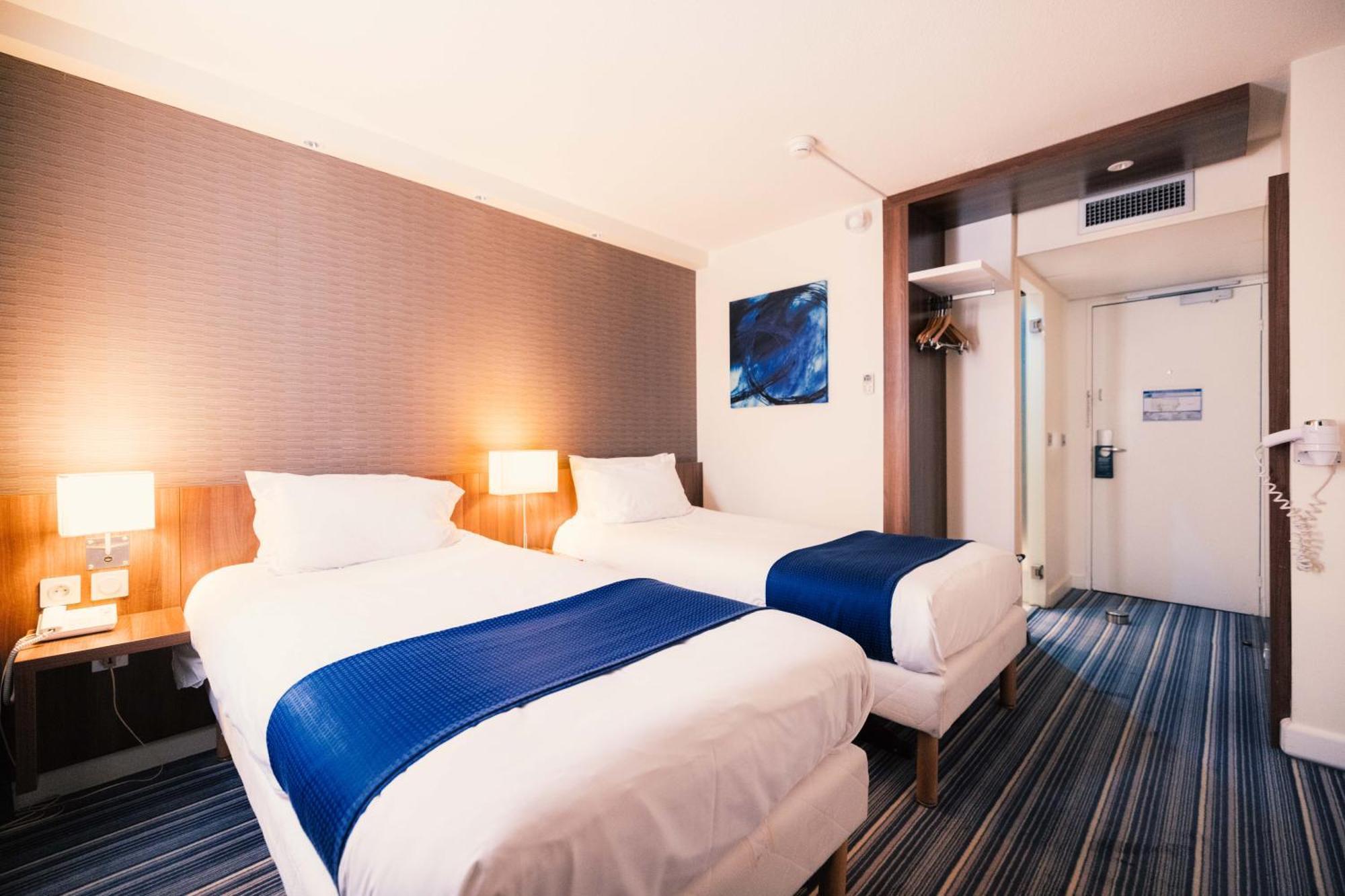 Holiday Inn Express Lille Centre By Ihg Экстерьер фото